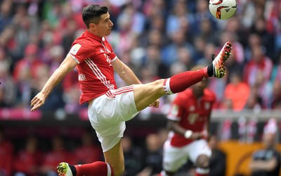 U游体育精华-加维休假期间潜水遇鲨鱼